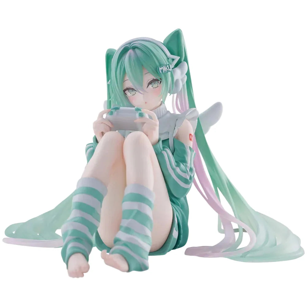 Banpresto Hatsune Miku Holiday Memories Game Prize Figure 13cm