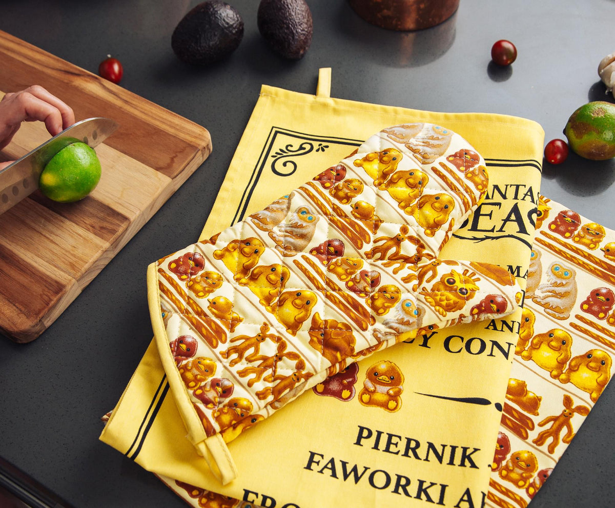 Fantastic Beasts Kowalski Quality Baked Goods Kitchen Oven Mitt Glove
