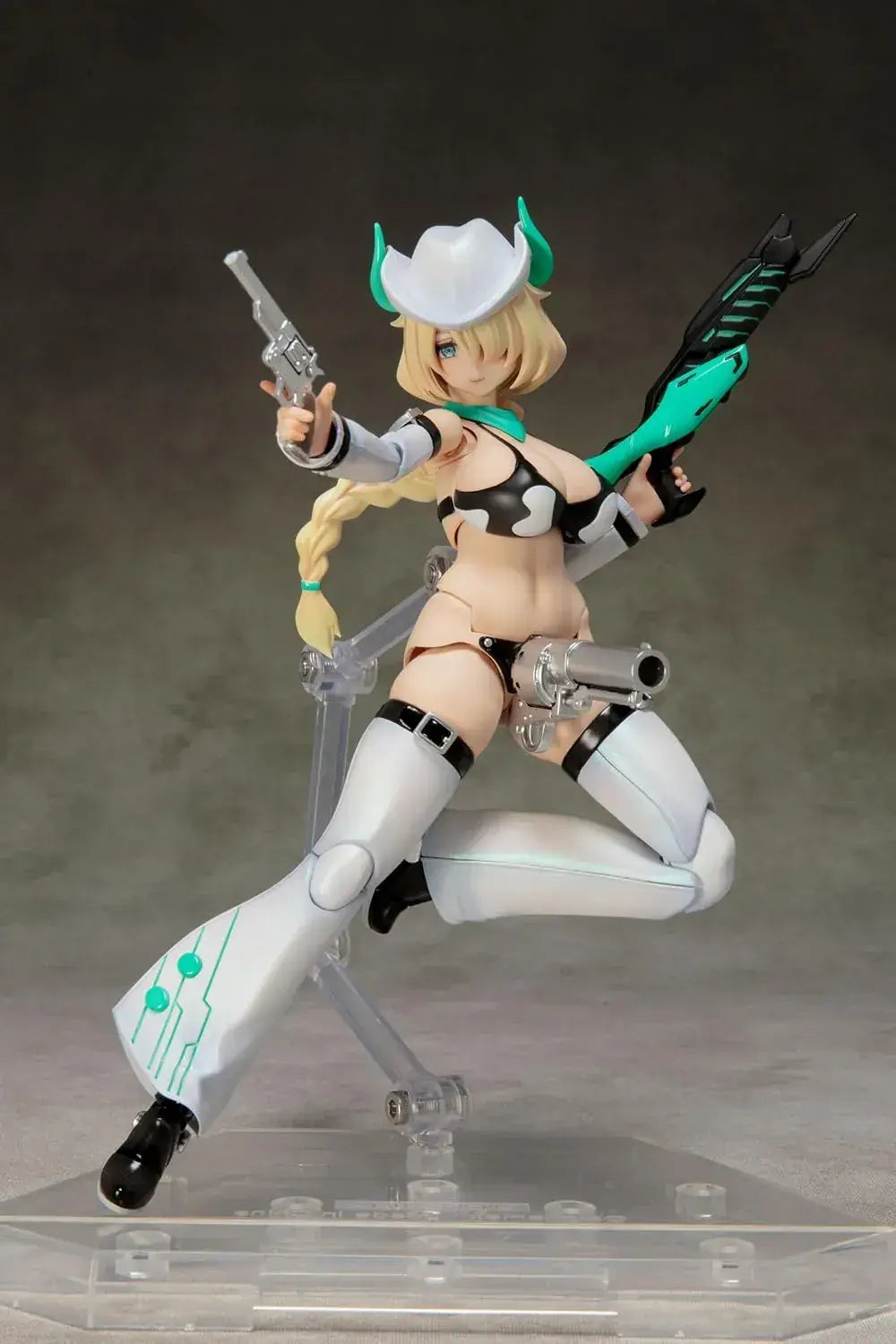 Alphamax DarkAdvent 0289 Alien Dress Cowgirl Model Kit Figure