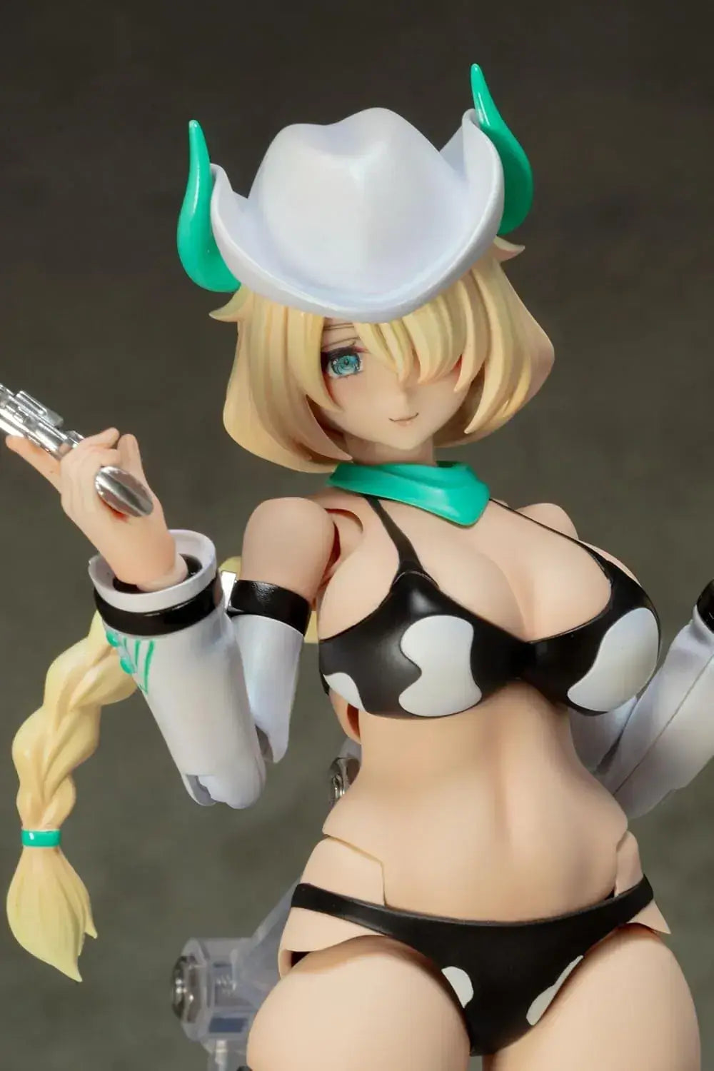 Alphamax DarkAdvent 0289 Alien Dress Cowgirl Model Kit Figure