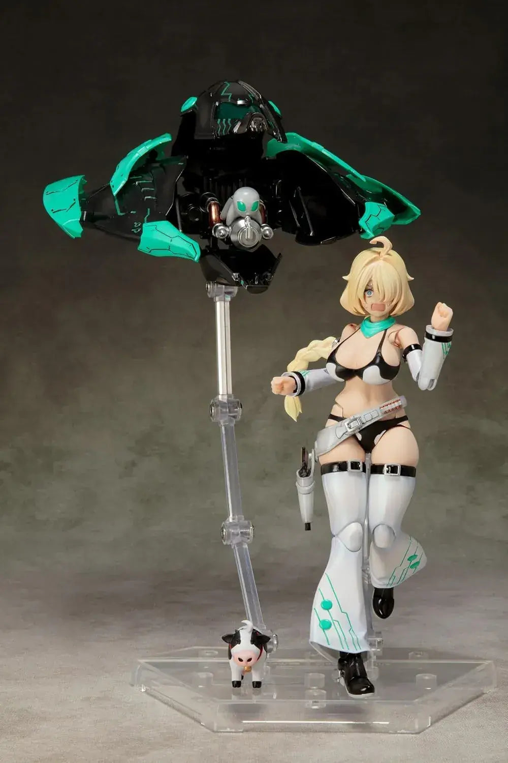Alphamax DarkAdvent 0289 Alien Dress Cowgirl Model Kit Figure