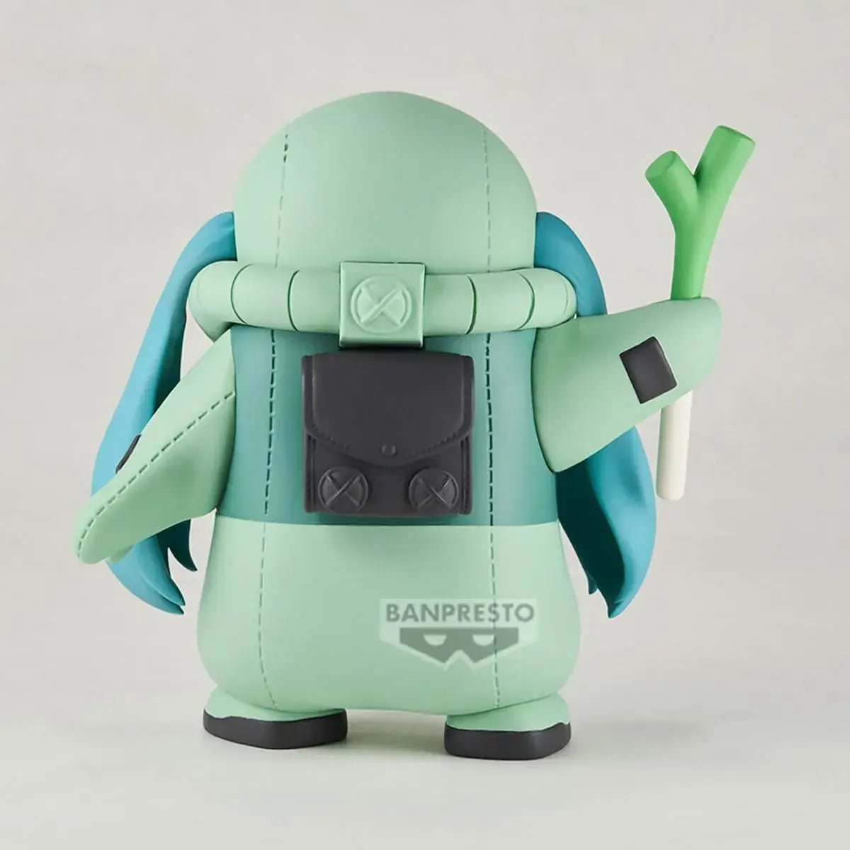 Banpresto Gundam 45th Hatsune Miku Zaku Costume Figure Display
