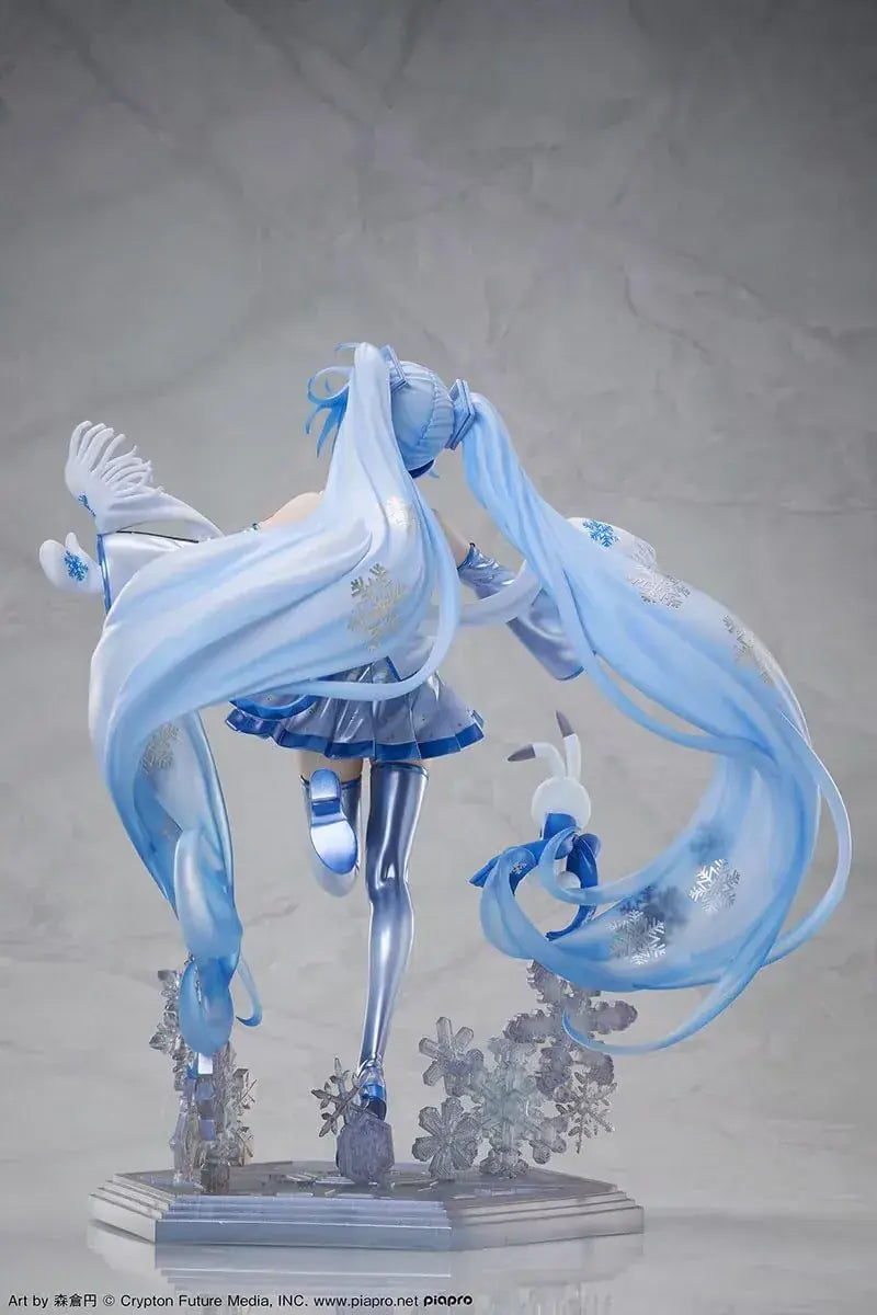 DesignCOCO Hatsune Miku Snow Miku Display Figure 1:7 Scale PVC