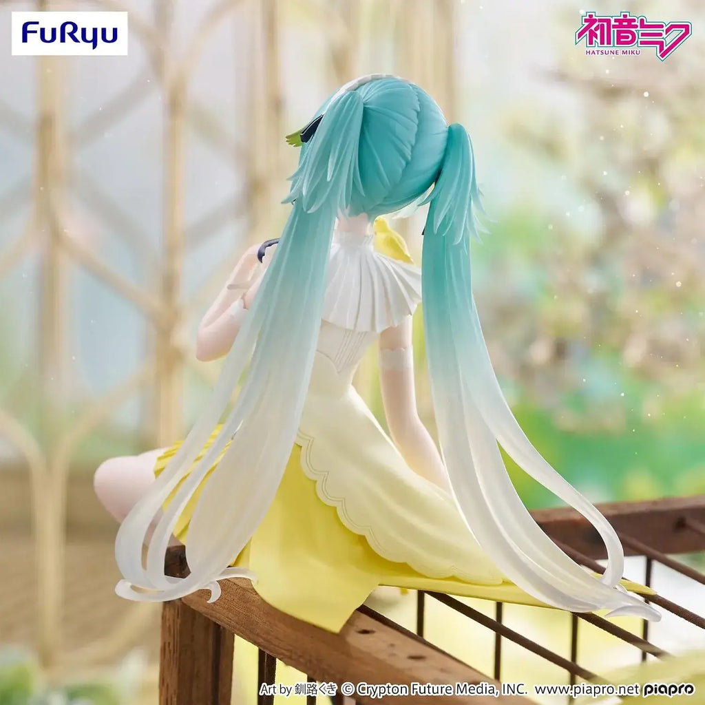 FuRyu Hatsune Miku Noodle Stopper Figure: Canary Bird Version