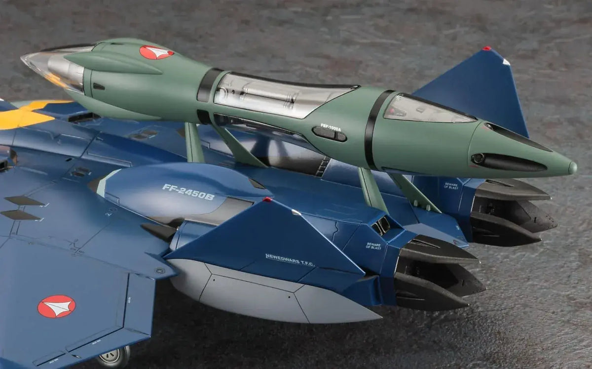 Hasegawa Macross Plus YF-21 Fast Pack Booster 1/72 Plastic Model