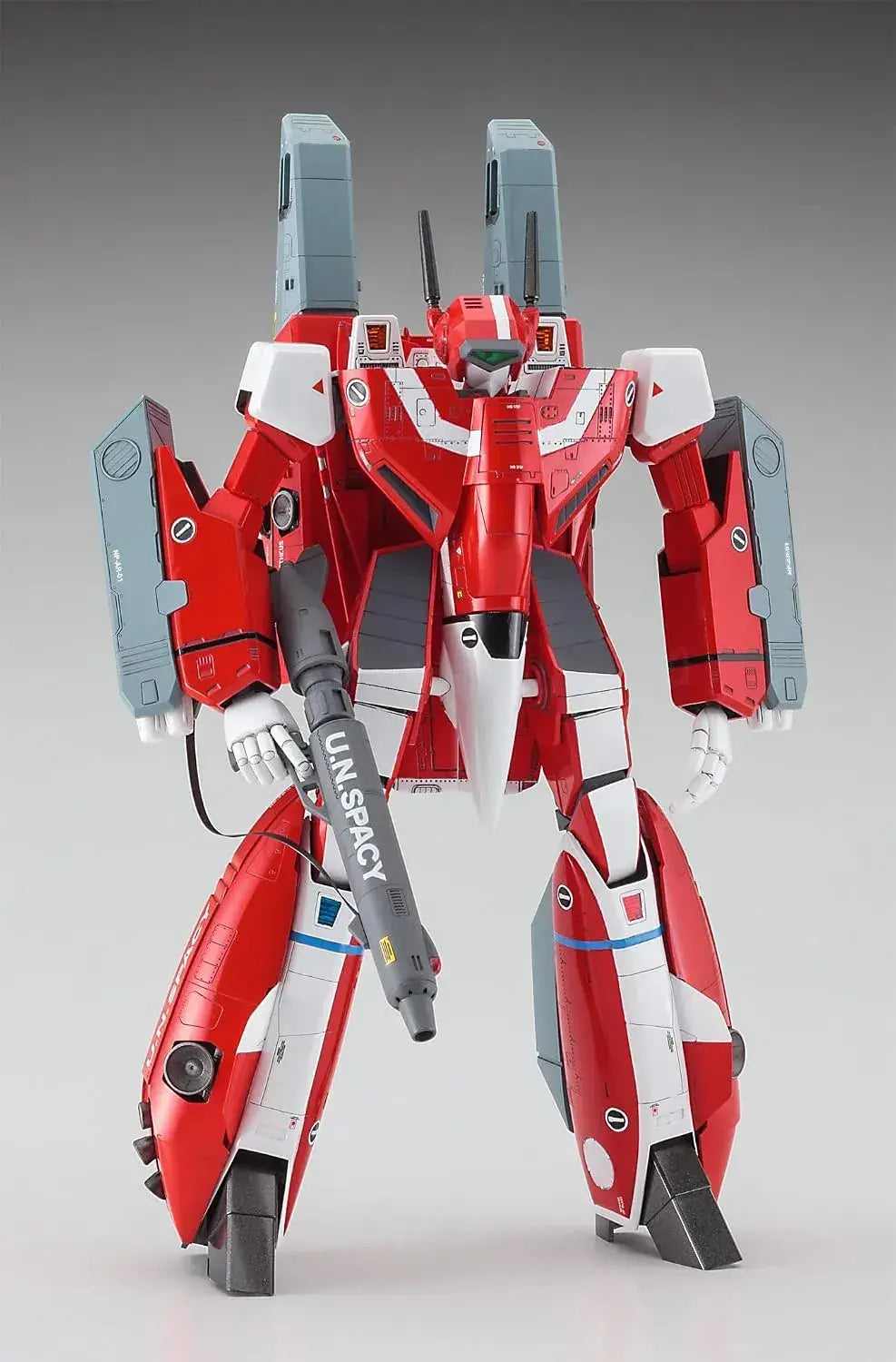 Hasegawa Macross VF1J Super Battroid Valkyrie Milia Plastic Kit