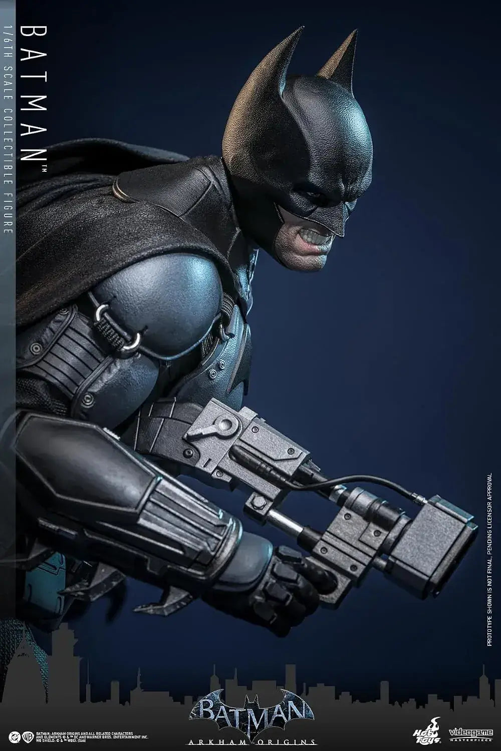 Hot Toys Batman Arkham Begins 1/6 Scale Figure, 13-Inch Model