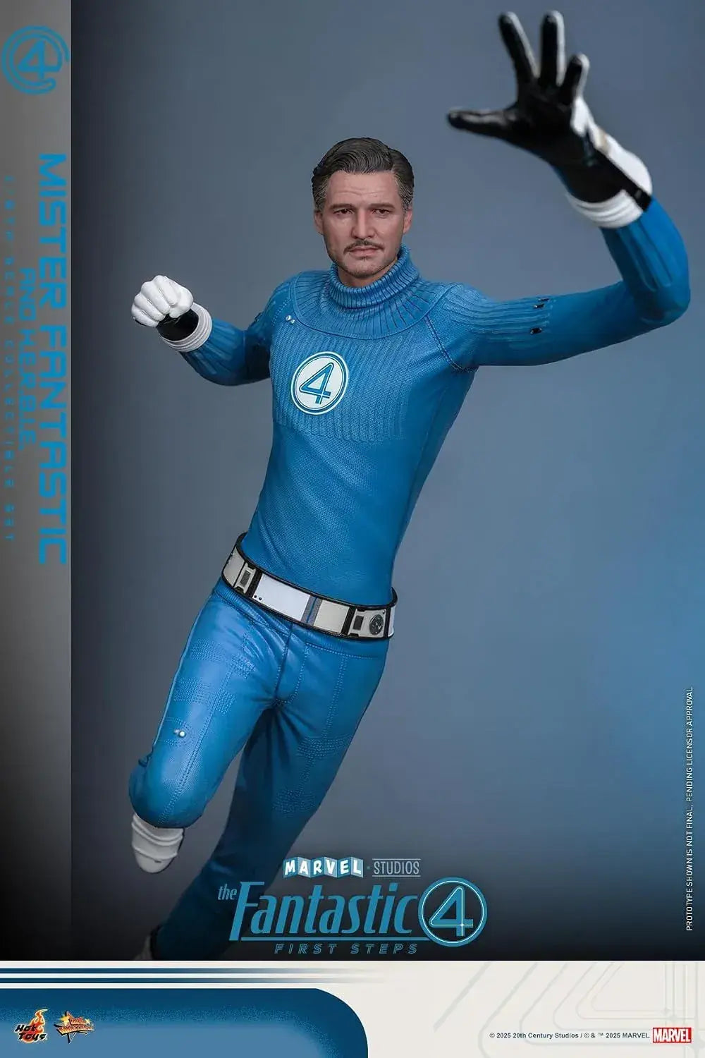Hot Toys Fantastic 4 Mr Fantastic 1/6 Scale Figure with Harby