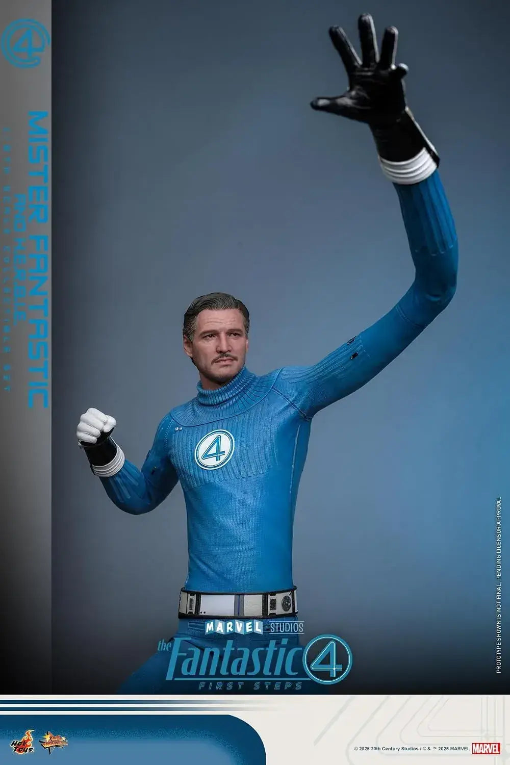 Hot Toys Fantastic 4 Mr Fantastic 1/6 Scale Figure with Harby