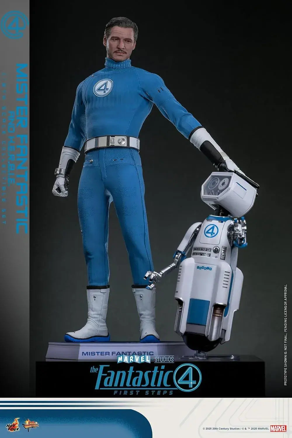 Hot Toys Fantastic 4 Mr Fantastic 1/6 Scale Figure with Harby
