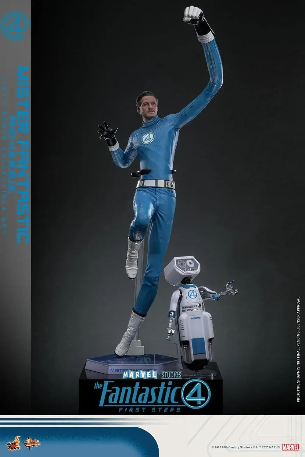 Hot Toys Fantastic 4 Mr Fantastic 1/6 Scale Figure with Harby