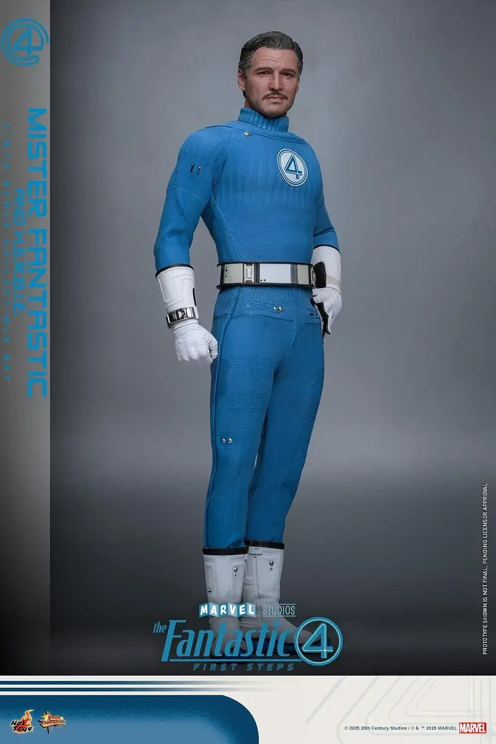 Hot Toys Fantastic 4 Mr Fantastic 1/6 Scale Figure with Harby