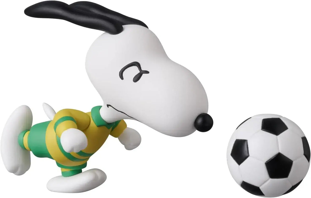 Medicom Toy UDF Peanuts Soccer Player Figure Series 19 2.7-Inch