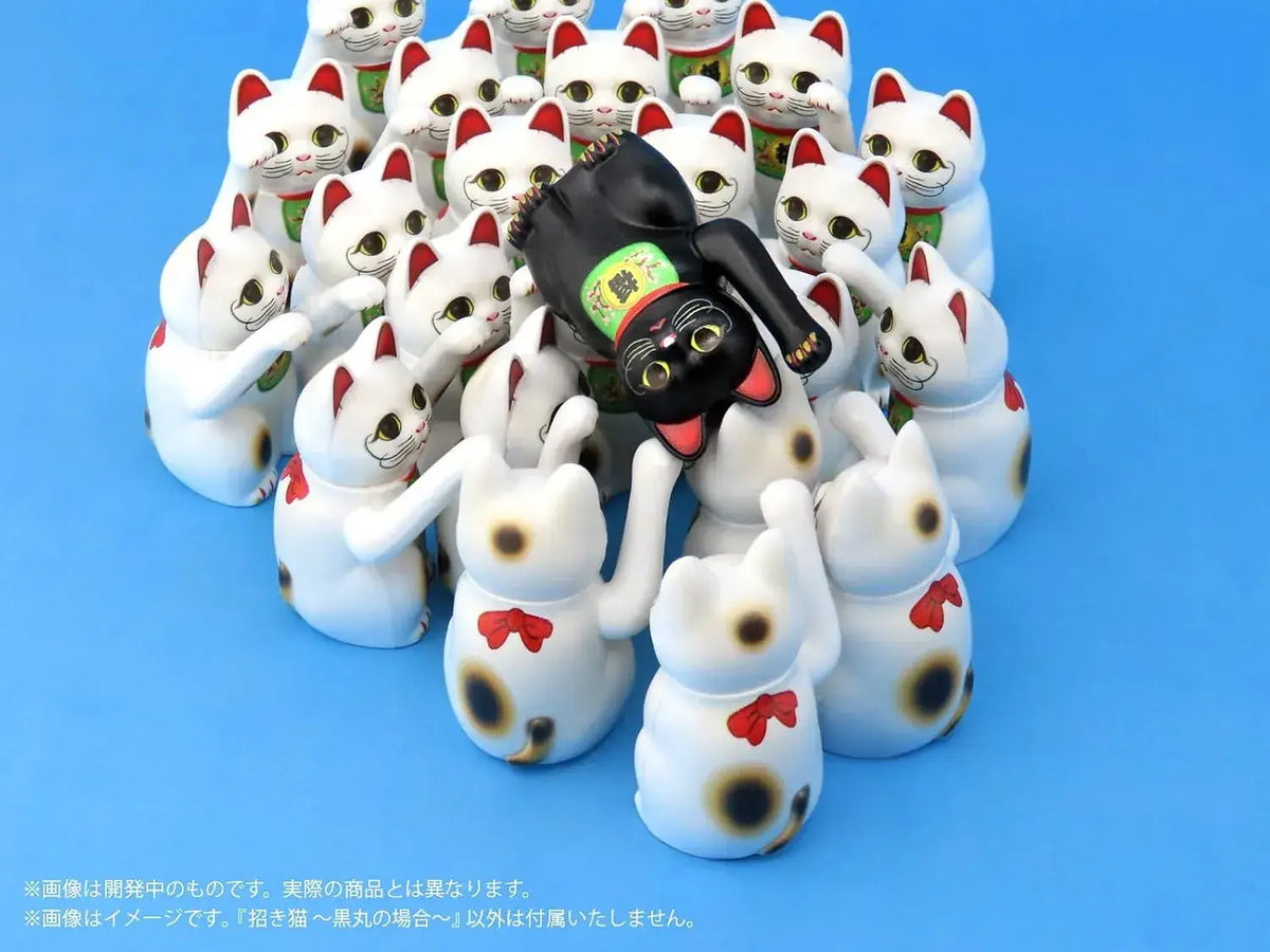 MIC DIY Pripla Black Maru Maneki Neko Plastic Model Kit 9 cm