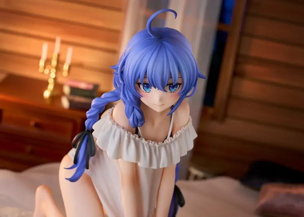 quesQ Unjobless Rebirth Sleepwear Figure 7.1-Inch PVC Display