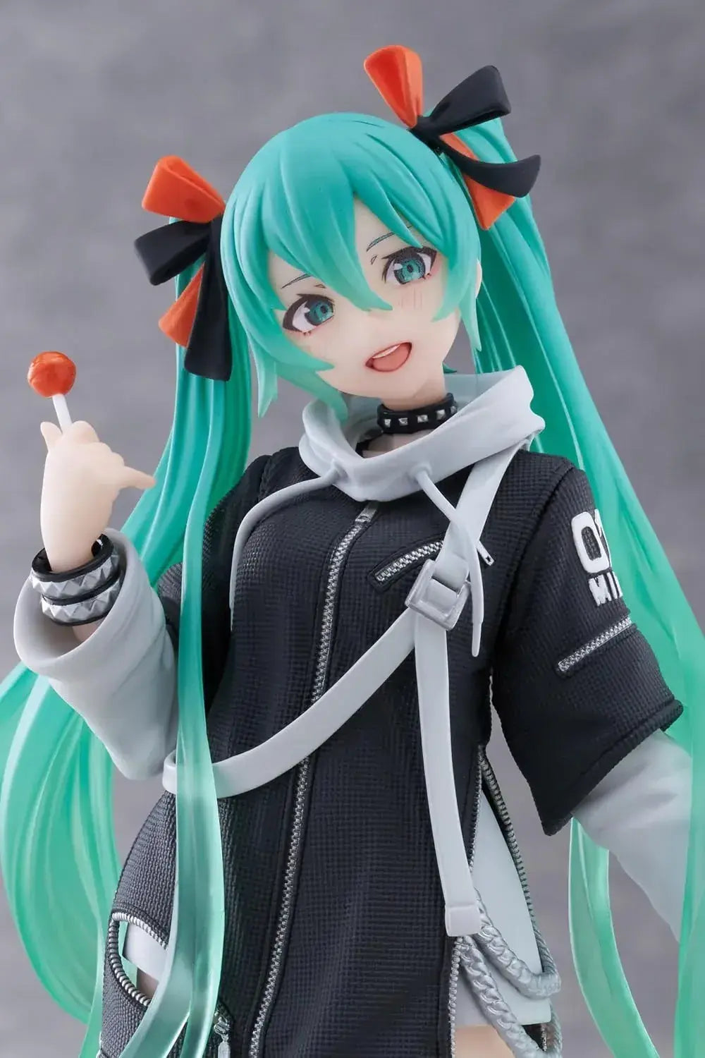 Taito Hatsune Miku Fashion Punk Figure with Glossy Display Stand