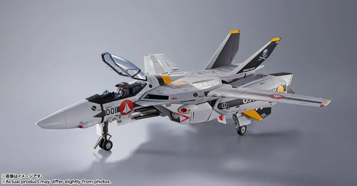 Tamashii Nations DX Chogokin VF-1S Roy Fokker Valkyrie Figure