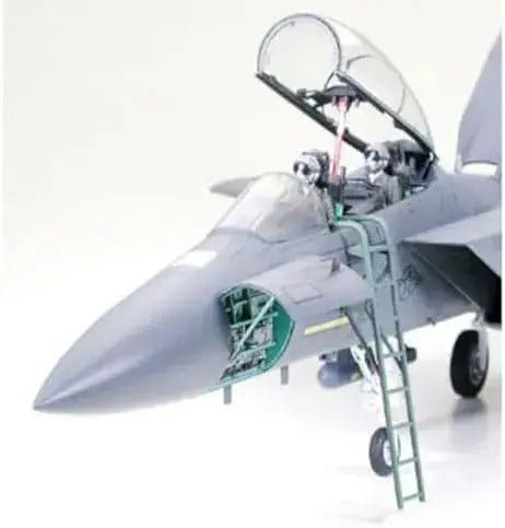 Tamiya F15E Strike Eagle Bunkerbuster 1/32 Plastic Model Kit
